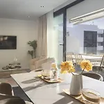 Premium With Terrace In Higuerón